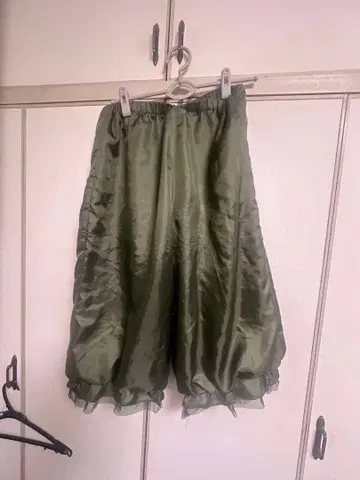 알페로베로 새틴 그린 돼지 비쥬 팬츠