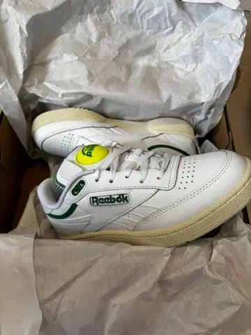 리복 스니커즈 부츠 ClubC85Pump 23.0cm 미사용 새상품