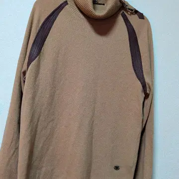 CLASS 브라운 터틀넥 스웨터 M