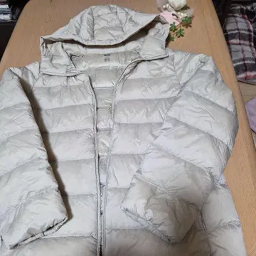 UNIQLO ULTRA LIGHT DOWN XL