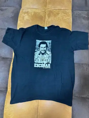 파블로 에스코바르 셔츠
