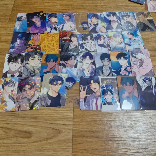 데못죽 류청우 비공굿 포카 엽서 아크릴 스탠드 키링 일괄 양도