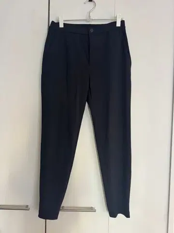 theory 블랙 슬랙스 새상품급