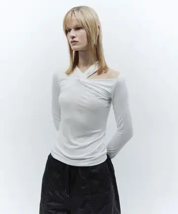 INSILENCE WOMEN 상의 롱T musinsa