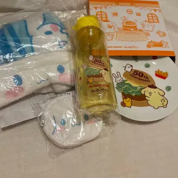 산리오 폼폼푸딩 시나모롤 모스버거