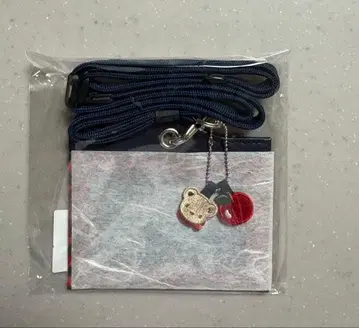 미사용 새상품 [파밀리아] 네임 홀더 빨간색 계열 체크