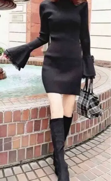 미셸마카롱 레이스 아름다운 실루엣 미니 원피스 블랙