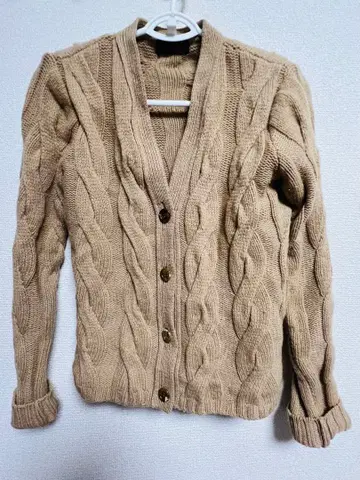 BASILE28 베이지 케이블 니트 가디건