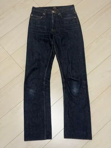 A.P.C. 아페쎄 NEW STANDARD 24 데님