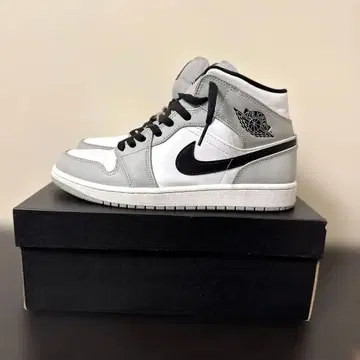 새상품급 JORDAN 1 새상품급
