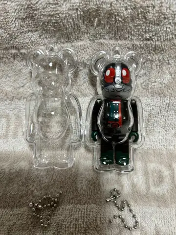 베어브릭 100% 보호 커버 키체인 키링 2개 미사용