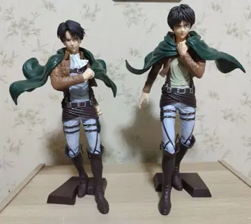 Grandista 진격의 거인 엘렌 리바이 2체 세트