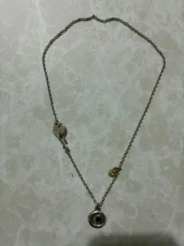 MOTO 모토 실버 목걸이 빈티지