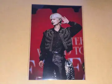 SEVENTEEN 준 엽서 전시회 BE THE SUN