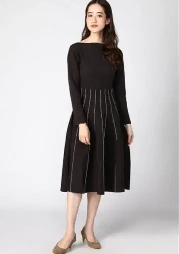 CELFORD 핀턱 플리츠 니트 원피스