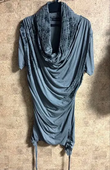 CIVARISE 드레이프 티셔츠 사이즈 46