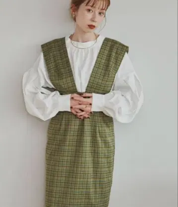 볼륨 슬리브 2way 블라우스 화이트