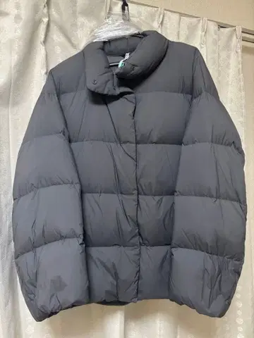 UNIQLO 파우더 소프트 다운 그레이 사이즈 XL