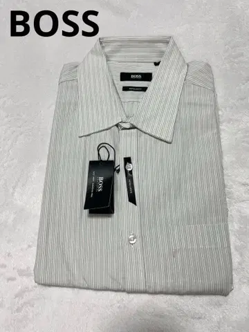 새상품 BOSS 스트라이프 긴팔 드레스 셔츠 40 사이즈 레귤러 핏