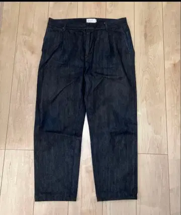 STILL BY HAND 다크 데님 스트레이트 팬츠