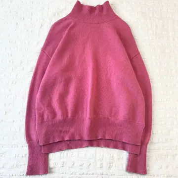 새상품급 르쿠르블랑 울 하이넥 니트