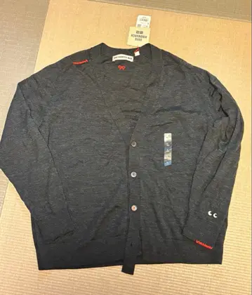 미사용 유니클로 x ANYA HINDMARCH 오버 사이즈 가디건 L