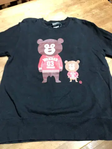 BEAMS 곰 그래픽 맨투맨 L 사이즈