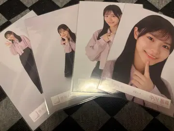 사쿠라자카46 브로마이드 사복 코디 나카가와 치히로 컴프