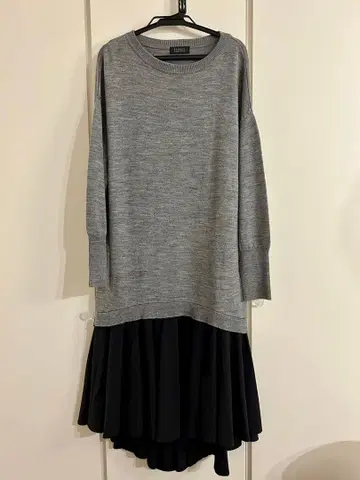 바니스뉴욕 니트 플레어 이소재 원피스