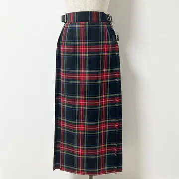 새상품급 오닐 오브 더블린 퀼트 스커트 블랙 빨간색 36