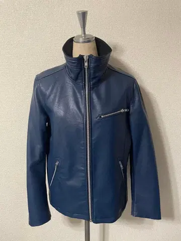 AZUL 페이크 가죽 자켓