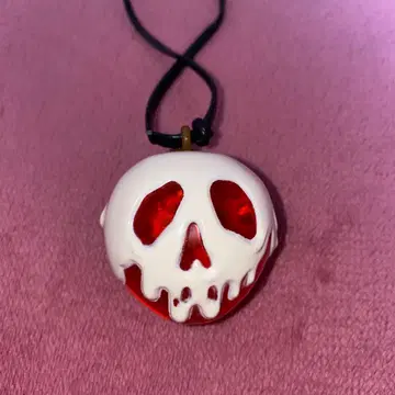 독사과 목걸이 라이트 디즈니 펜던트 백설공주 할로윈