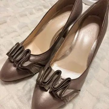 RIZRAFFINEE 브론즈 가죽 펌프스 결혼식 관혼상제 24EE 2