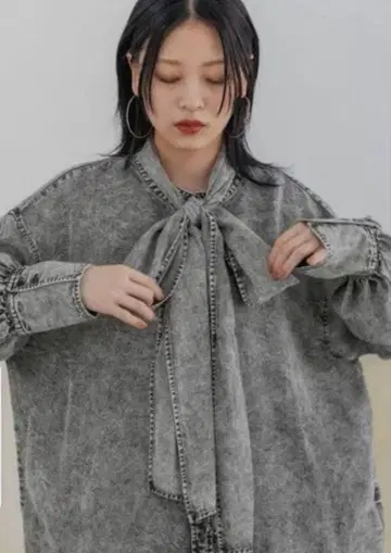 미사용 JEANASIS 케미컬 블리치 보타이 블라우스