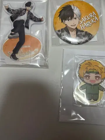 윈블레 세가 럭키 쿠지 사쿠라 하루카 니이 아키히코 아크릴 스탠드 캔뱃지