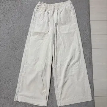 메종드소일 코듀로이 팬츠