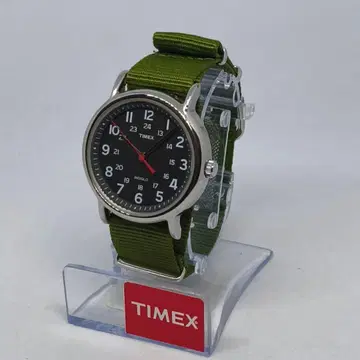 TIMEX 위켄더 블랙/그린 밀리터리 워치 배터리 새상품
