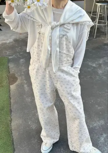 꽃무늬 살로펫 Alleybywcloset