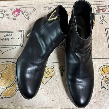 블랙 가죽 부츠 지퍼 포함 힐 (한국제 천연 가죽)