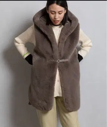 MARECHAL TERRE 퍼 퀼팅 다운 베스트 모카