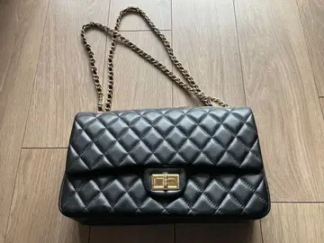 블랙 퀼팅 숄더백