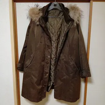 ru(아르유) 빅 사이즈 유 브라운 퍼(fur) 부착 모즈 코트