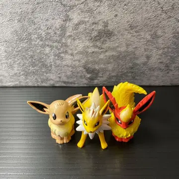 포켓몬 피규어 14 #초대 이브이, 썬더, 부스터 3체 레어