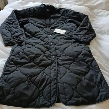 미사용 새상품 무인양품 블랙 퀼팅 코트 M