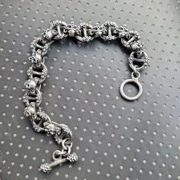 스컬 디자인 실버 팔찌