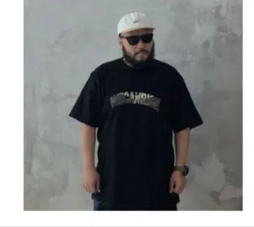 수염 밀크T셔츠 블랙