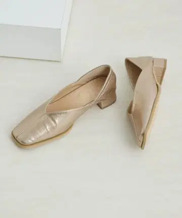 로페피크닉 펌프스