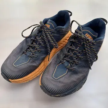 호카오네오네 speedgoat4 28.0cm