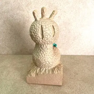 새상품급! 냐키 저금통 소프트 비닐 나무 조각풍