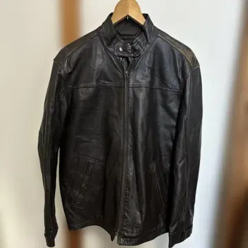 블랙 가죽 자켓 심플 라이프